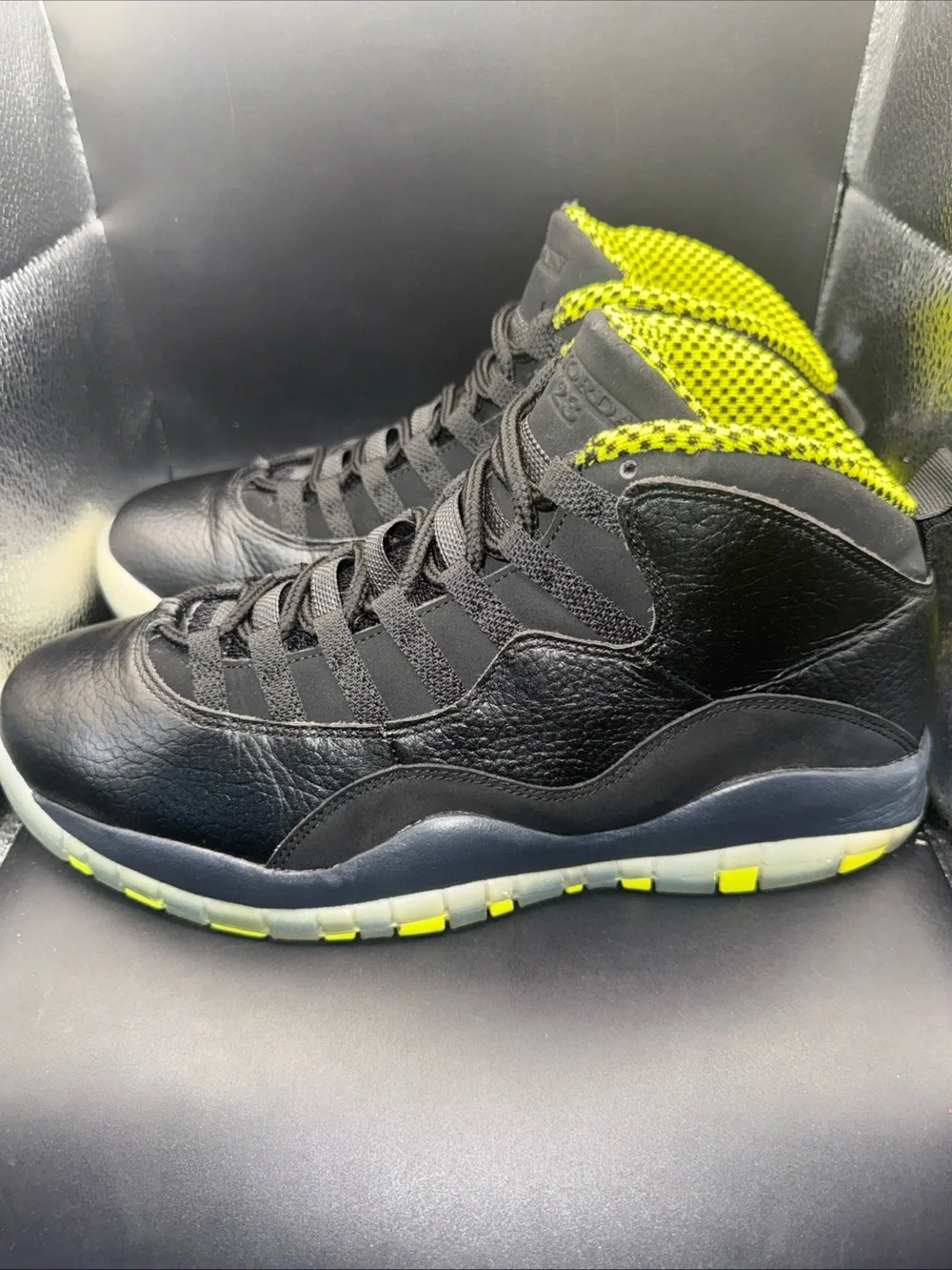 Size 9.5 - Air Jordan 10 Retro Venom, 310805-033, Clean W/ Replacement Box